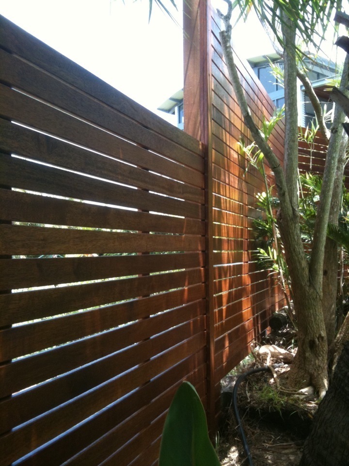 #nivoslider-215-caption-4