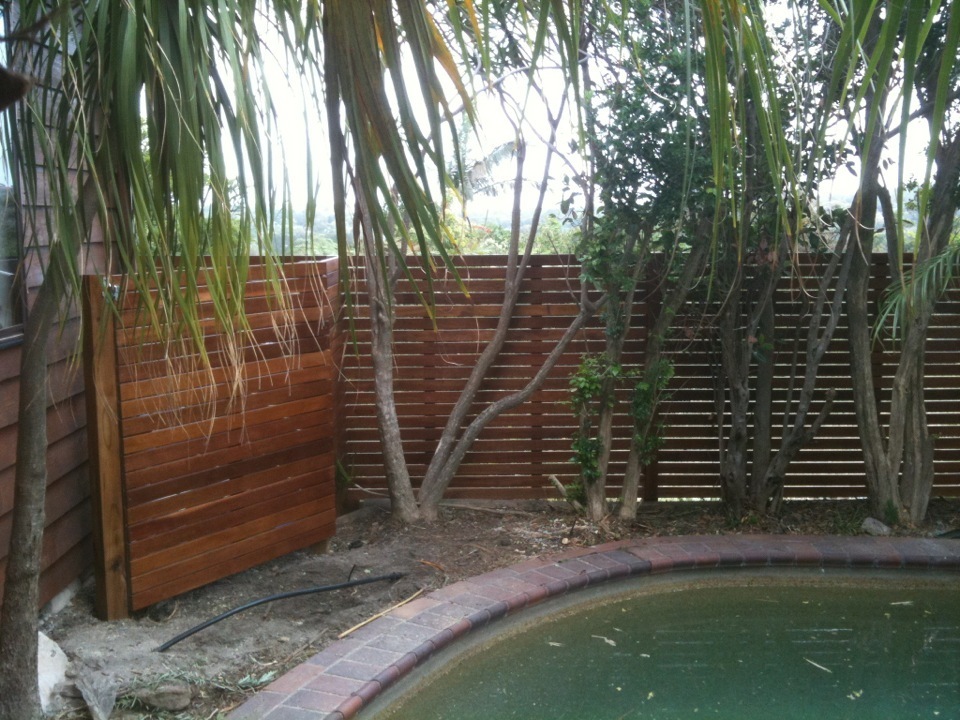 #nivoslider-215-caption-0