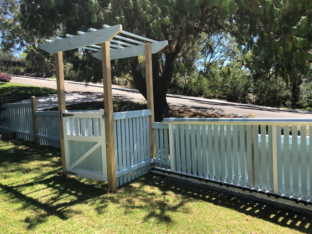 picket fence & arbour Manly Vale